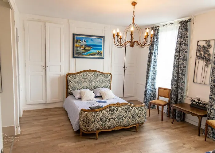 Le Domaine De La Desiree * ليزيو